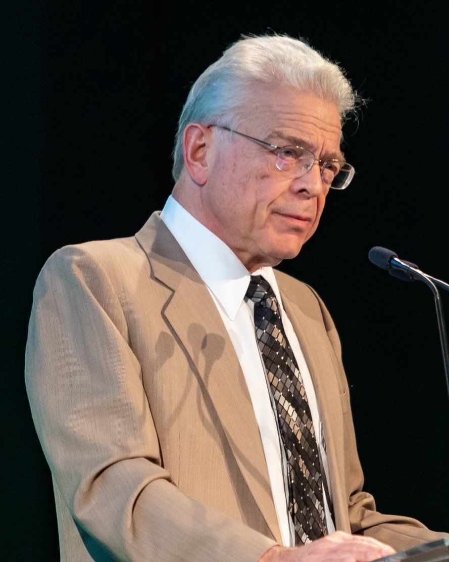 Joshua Muravchik lecturing, 2021