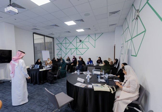 Dr. Anwar Matawa speaking at WEDL